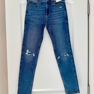 Abercrombie Kids Super Skinny Distressed Jeans NWT